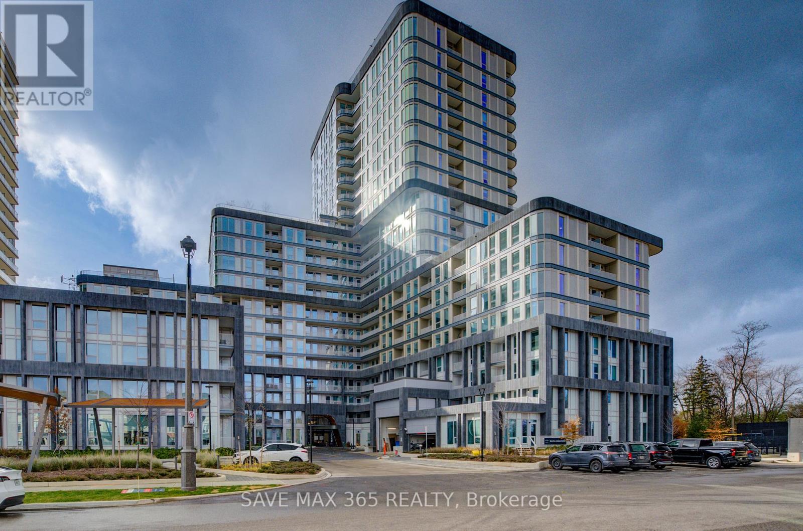 2002 - 3240 WILLIAM COLTSON AVENUE, Oakville, Ontario