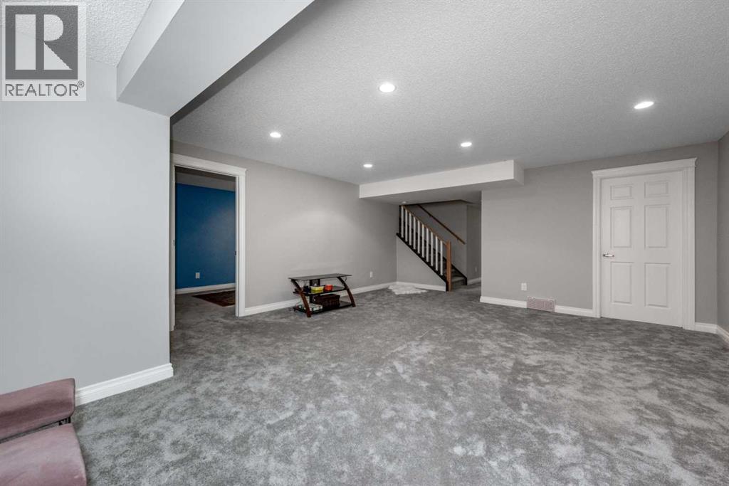 190 Everstone Drive Sw, Calgary, Alberta  T2Y 4V1 - Photo 35 - A2266424