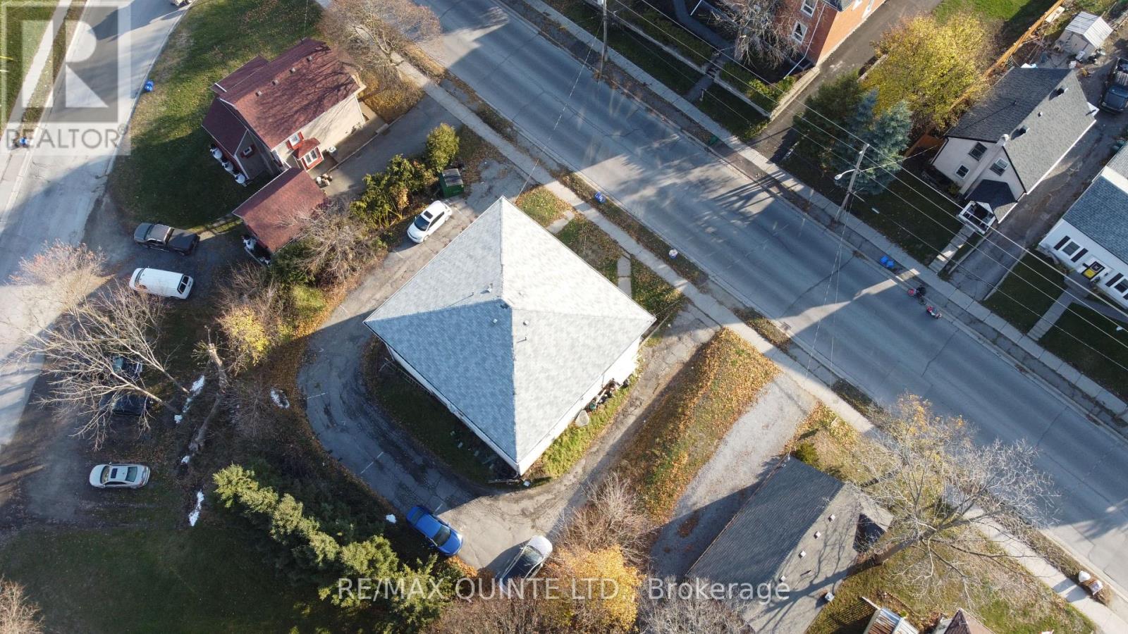 108 Moira Street W, Belleville, Ontario K8P 1S9 - Photo 20 - X12570026