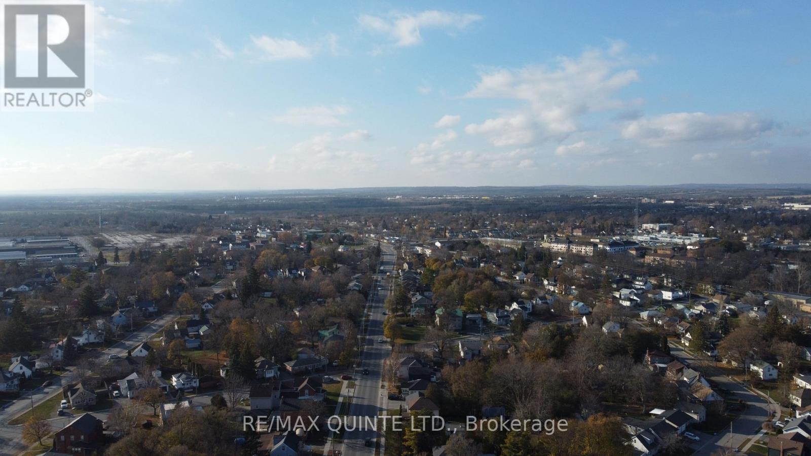 108 Moira Street W, Belleville, Ontario K8P 1S9 - Photo 8 - X12570026