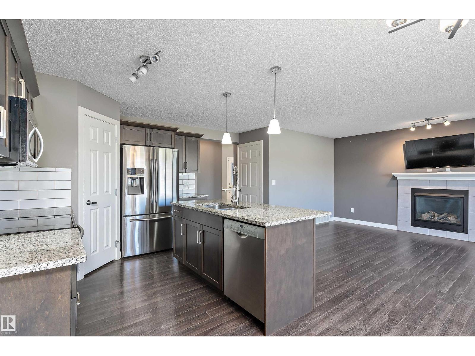 3520 49 Avenue, Beaumont, Alberta  T4X 2B5 - Photo 11 - E4463504