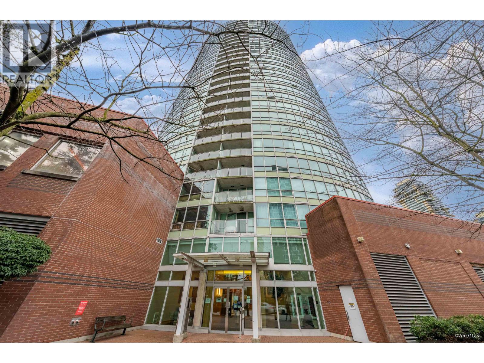 805 6088 Willingdon Avenue, Burnaby, British Columbia  V5H 4V2 - Photo 1 - R3069481