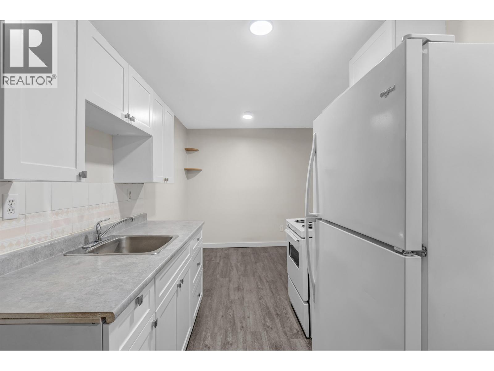 107 1121 Howie Avenue, Coquitlam, British Columbia  V3J 1T9 - Photo 5 - R3069487