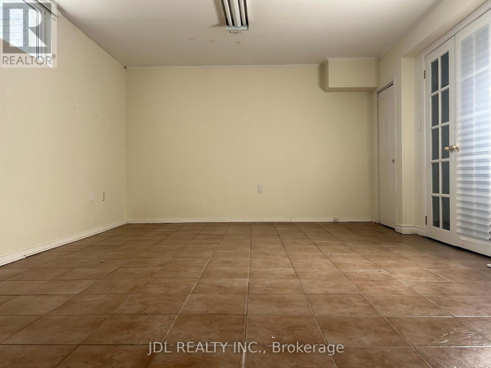 Suite Aa - 23 Pineway Blvd Boulevard N, Toronto, Ontario  M2H 1A3 - Photo 5 - C12570024