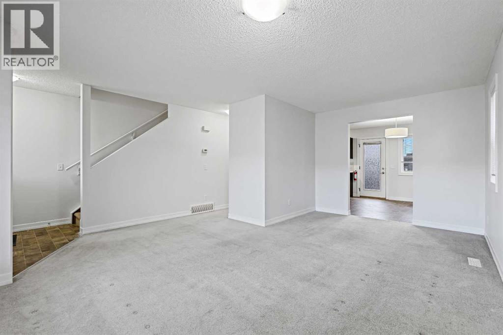 148 Copperpond Boulevard Se, Calgary, Alberta  T2Z 1C3 - Photo 7 - A2272262