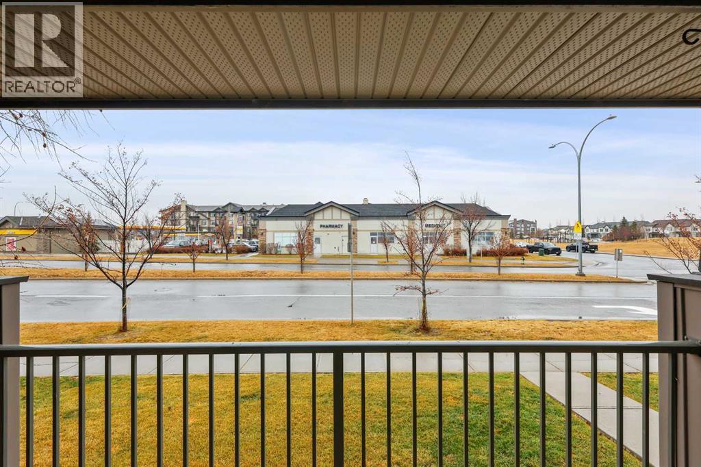 148 Copperpond Boulevard Se, Calgary, Alberta  T2Z 1C3 - Photo 3 - A2272262