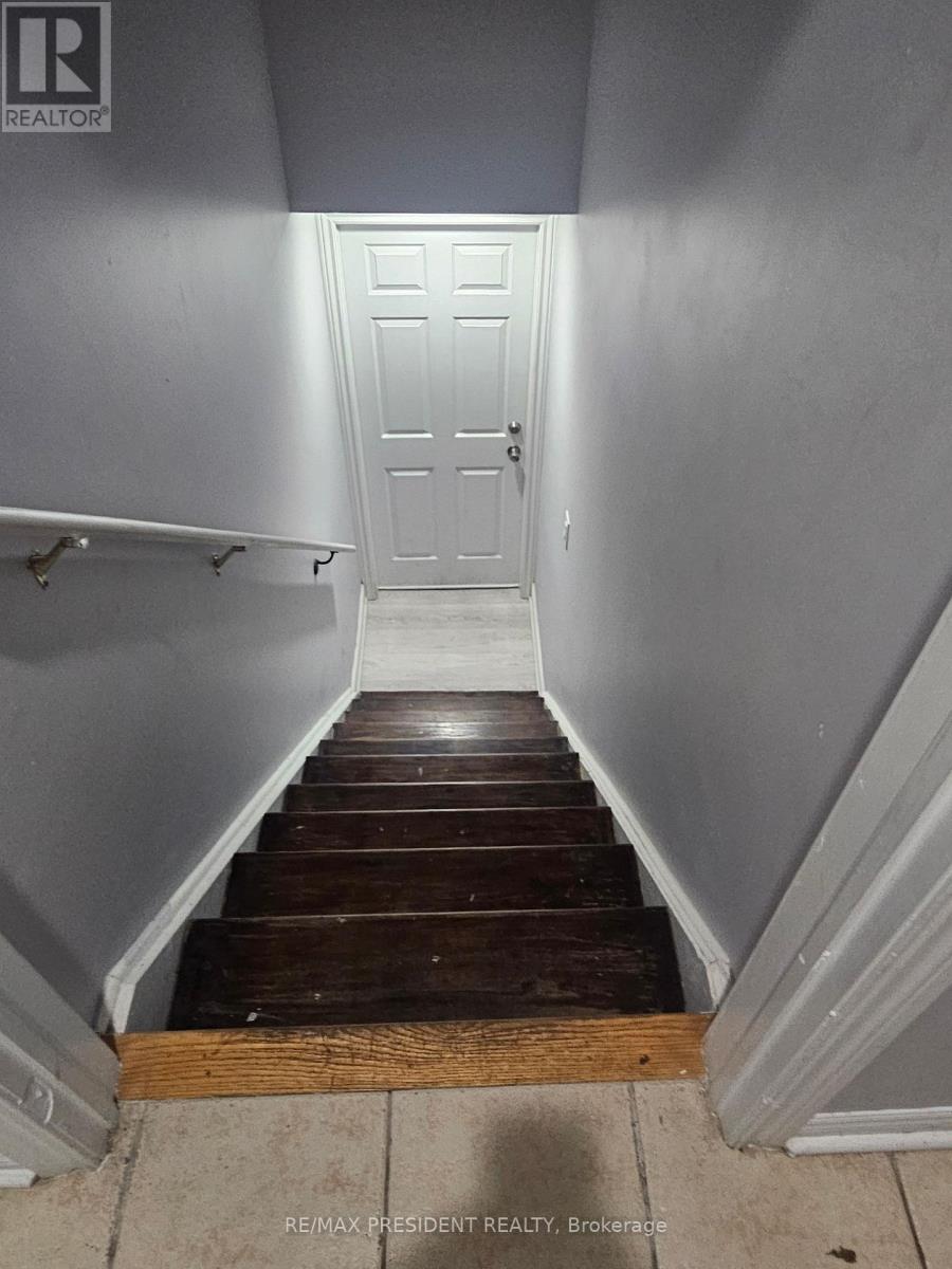 Basement - 13 Edgevalley Court, Brampton, Ontario  L6P 2P8 - Photo 3 - W12570030