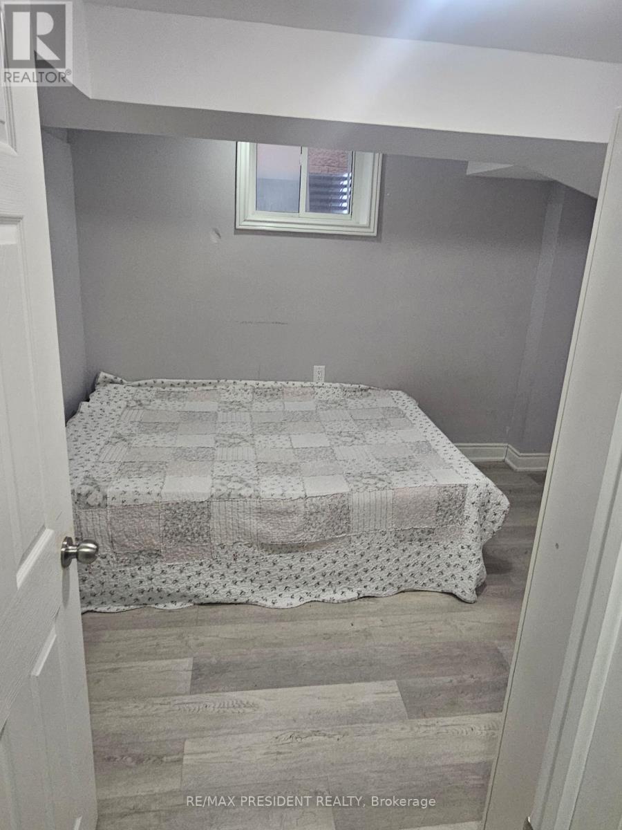 Basement - 13 Edgevalley Court, Brampton, Ontario  L6P 2P8 - Photo 9 - W12570030