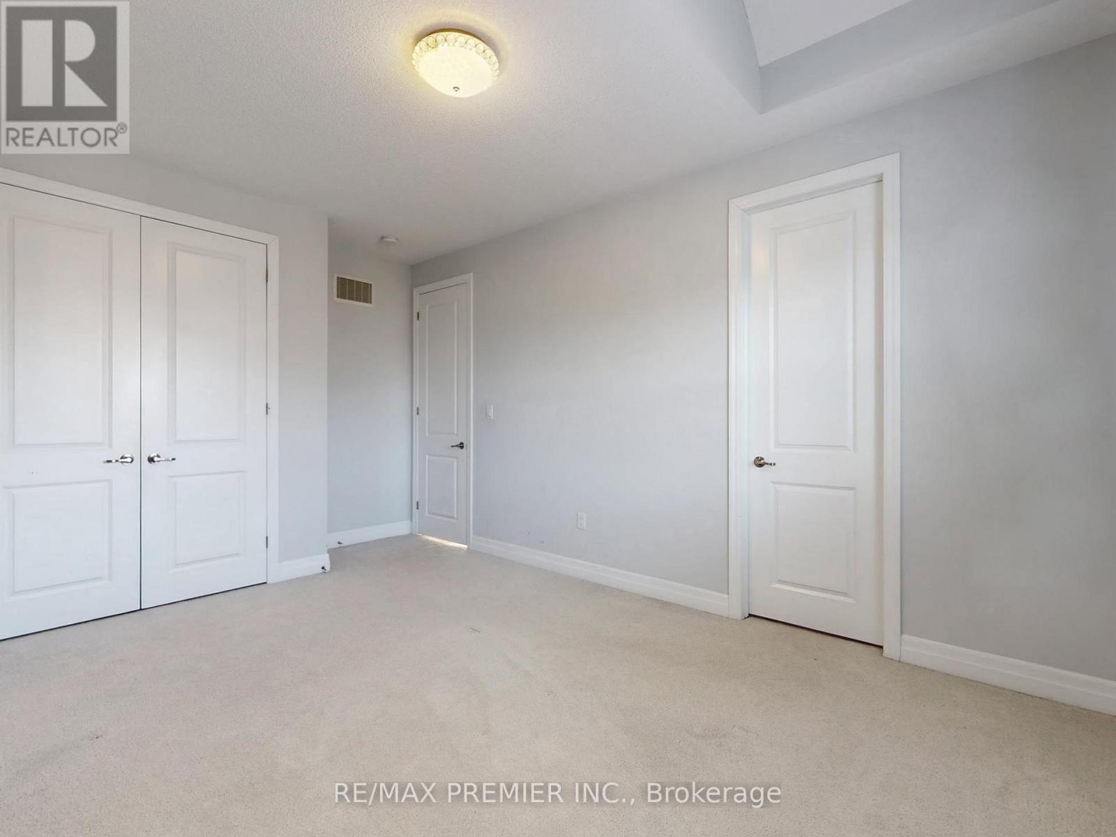 140 Magnolia Crescent, Oakville, Ontario L6M 4M1 - Photo 35 - W12496680