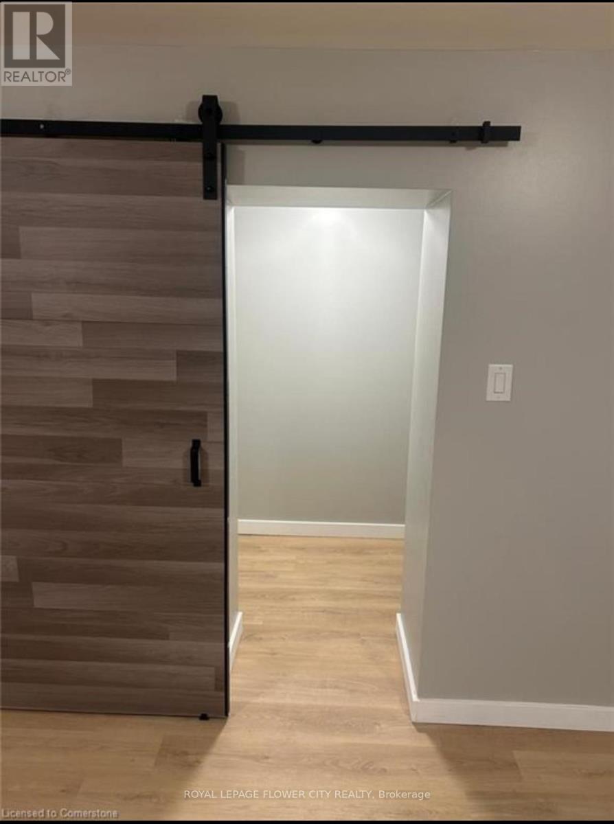 Photo 15 of 20 for 196 Gladstone Avenue