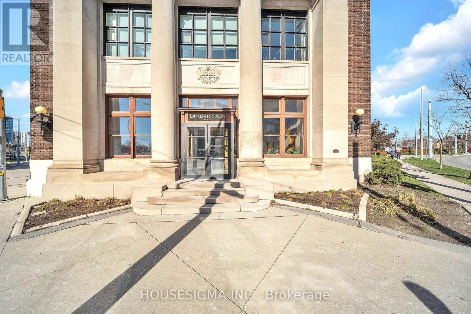 109 - 404 King Street, Kitchener, Ontario  N2G 2L5 - Photo 34 - X12570018