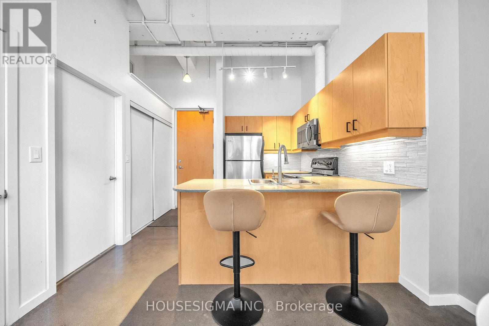 109 - 404 King Street, Kitchener, Ontario  N2G 2L5 - Photo 9 - X12570018