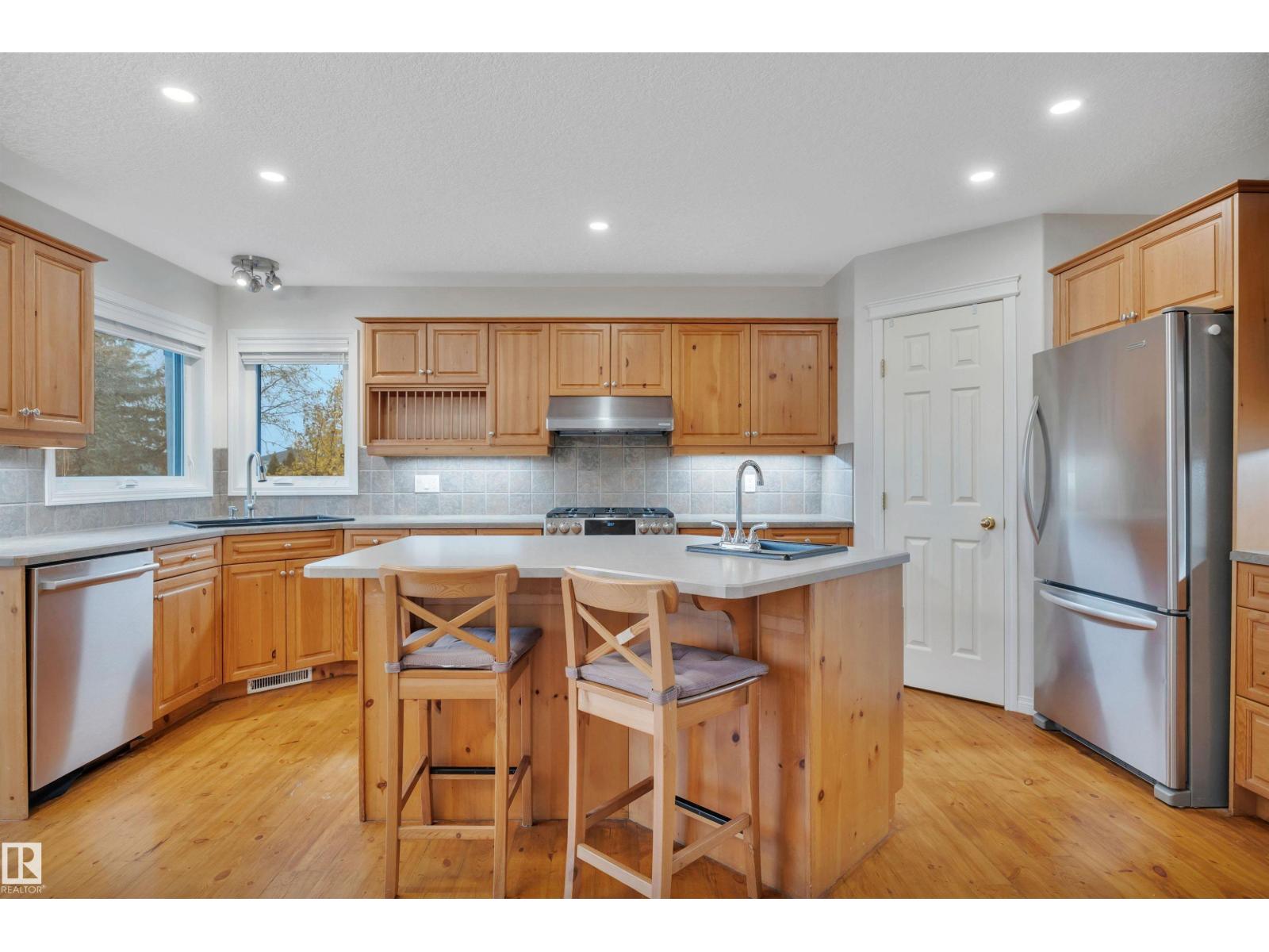 1330 118a St Nw, Edmonton, Alberta  T6J 7G2 - Photo 17 - E4463800