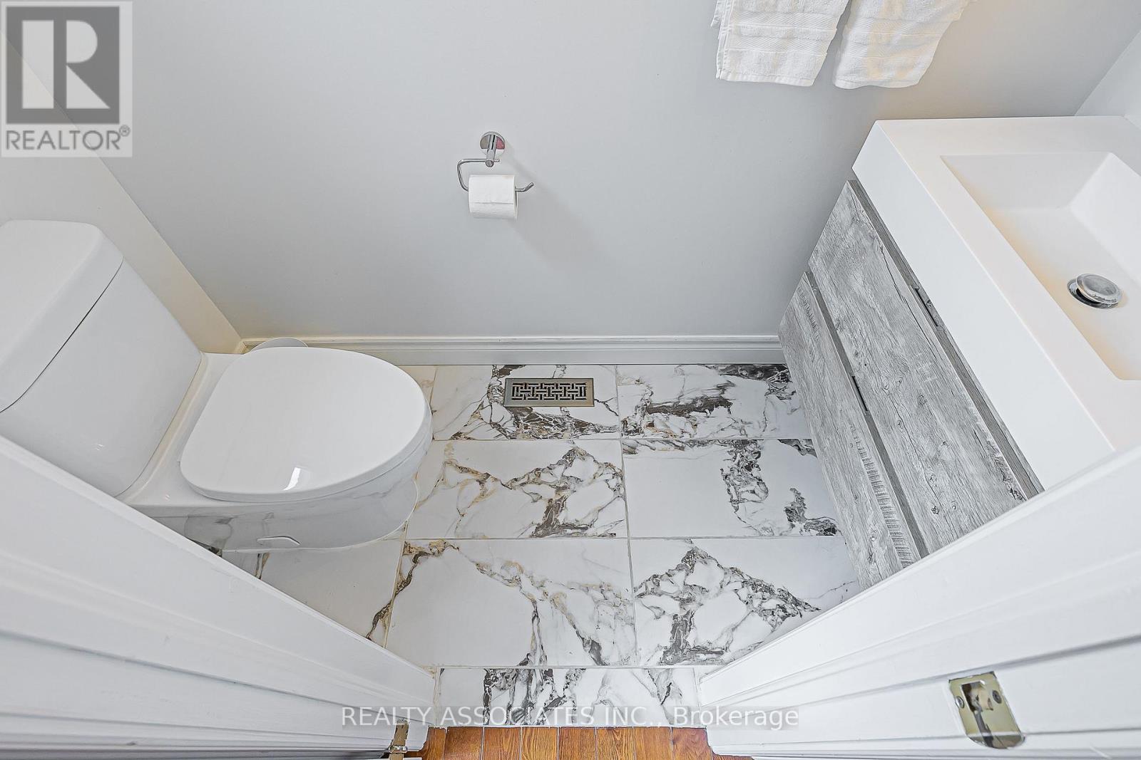 81 Derby Court, Newmarket, Ontario  L3Y 5Z8 - Photo 28 - N12559172