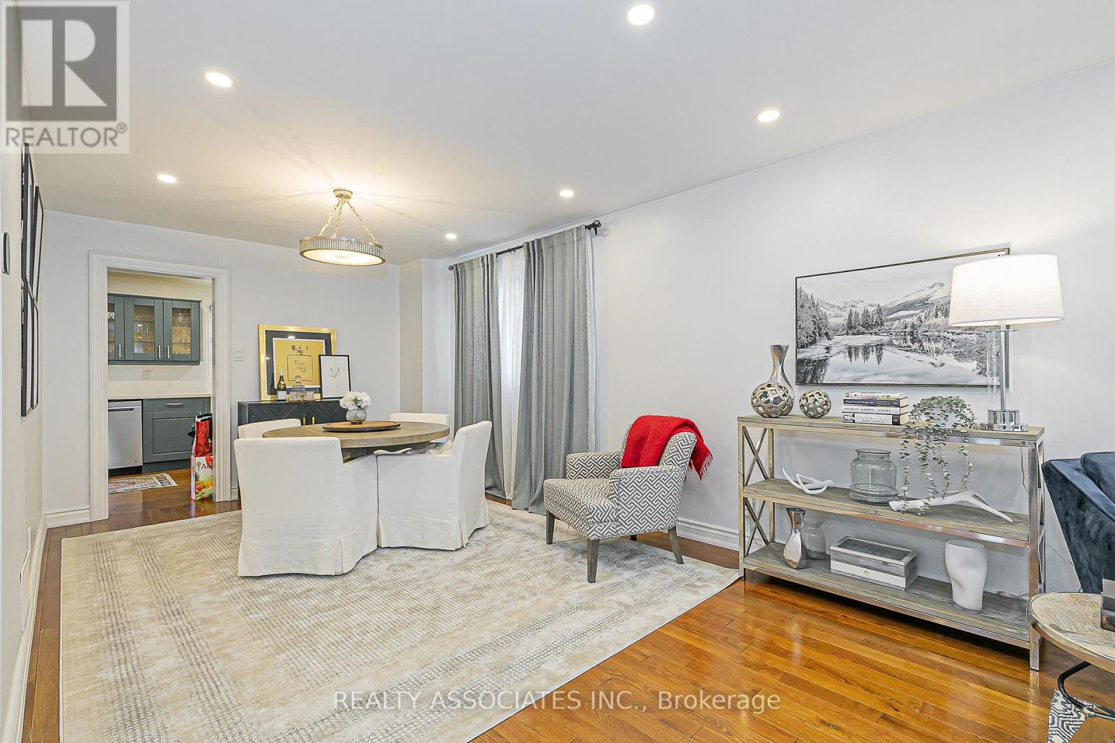 81 Derby Court, Newmarket, Ontario  L3Y 5Z8 - Photo 16 - N12559172