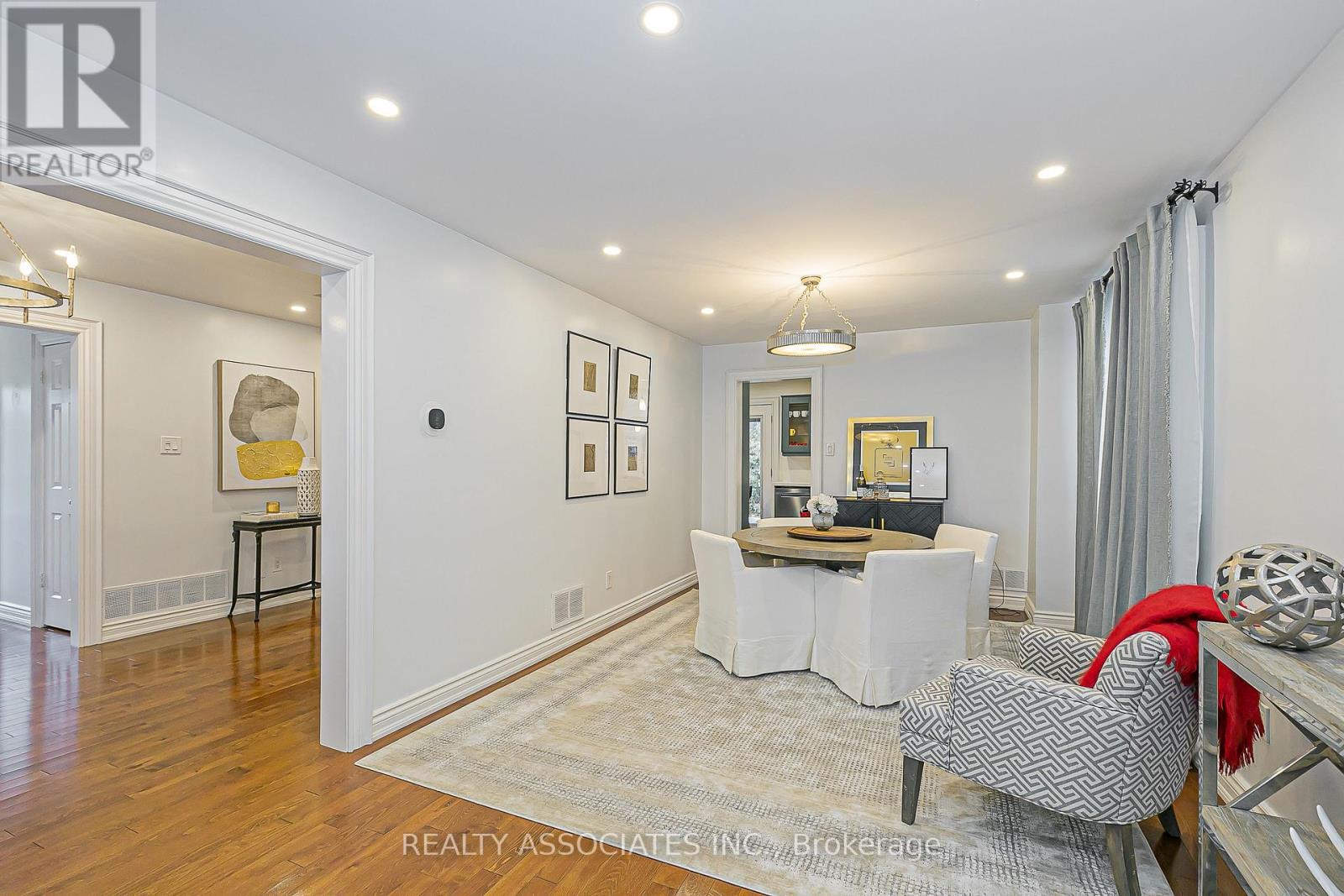 81 Derby Court, Newmarket, Ontario  L3Y 5Z8 - Photo 17 - N12559172