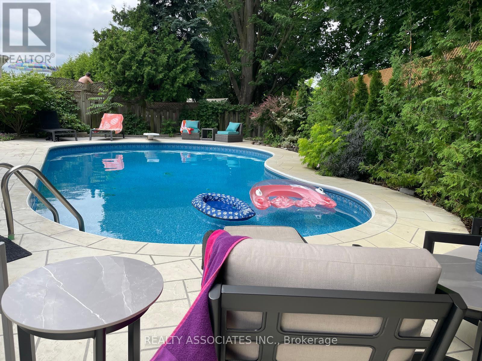 81 Derby Court, Newmarket, Ontario  L3Y 5Z8 - Photo 46 - N12559172