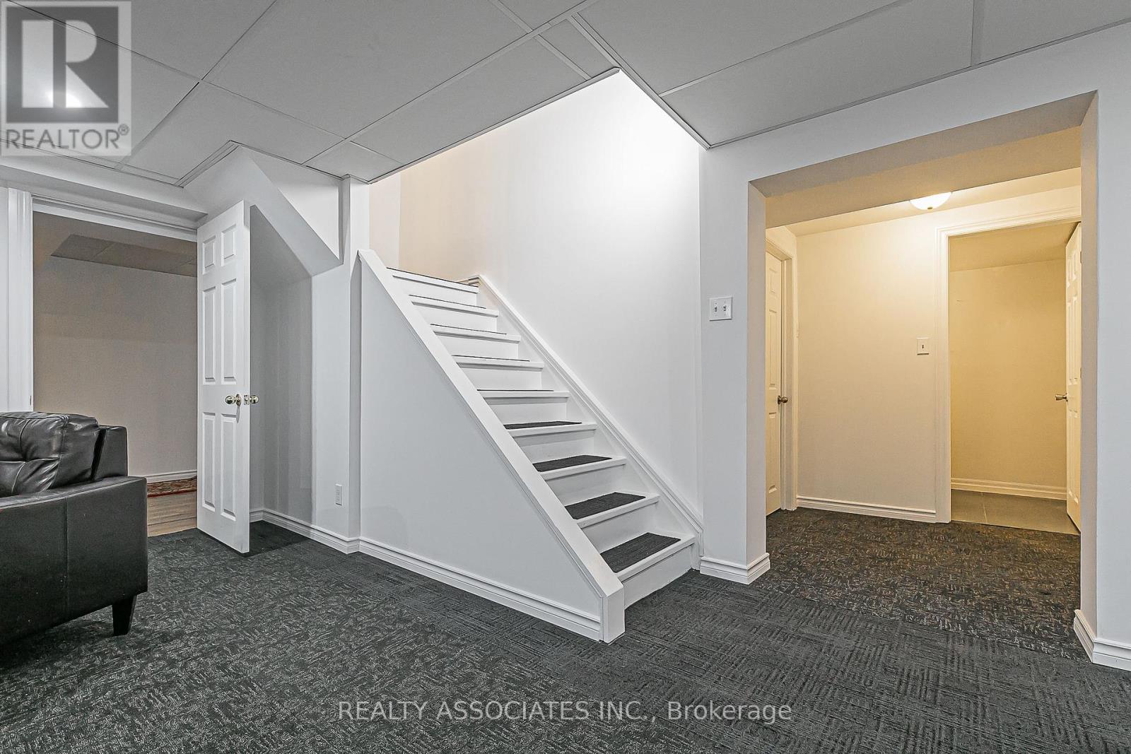 81 Derby Court, Newmarket, Ontario  L3Y 5Z8 - Photo 40 - N12559172