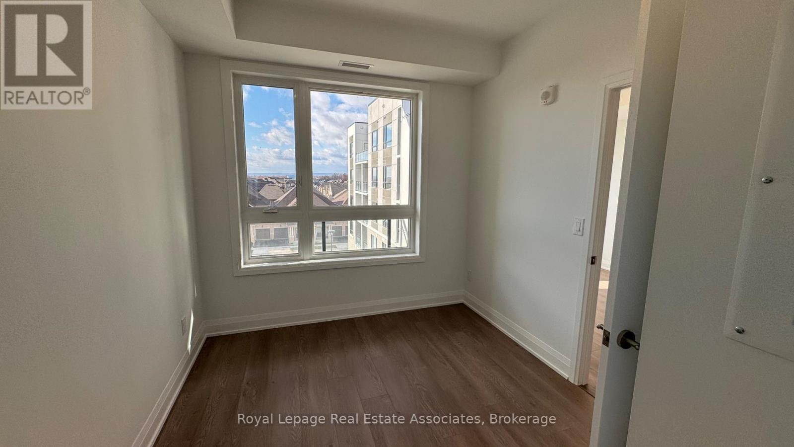 406 - 3250 Carding Mill Trail, Oakville, Ontario  L6M 1L3 - Photo 10 - W12566046