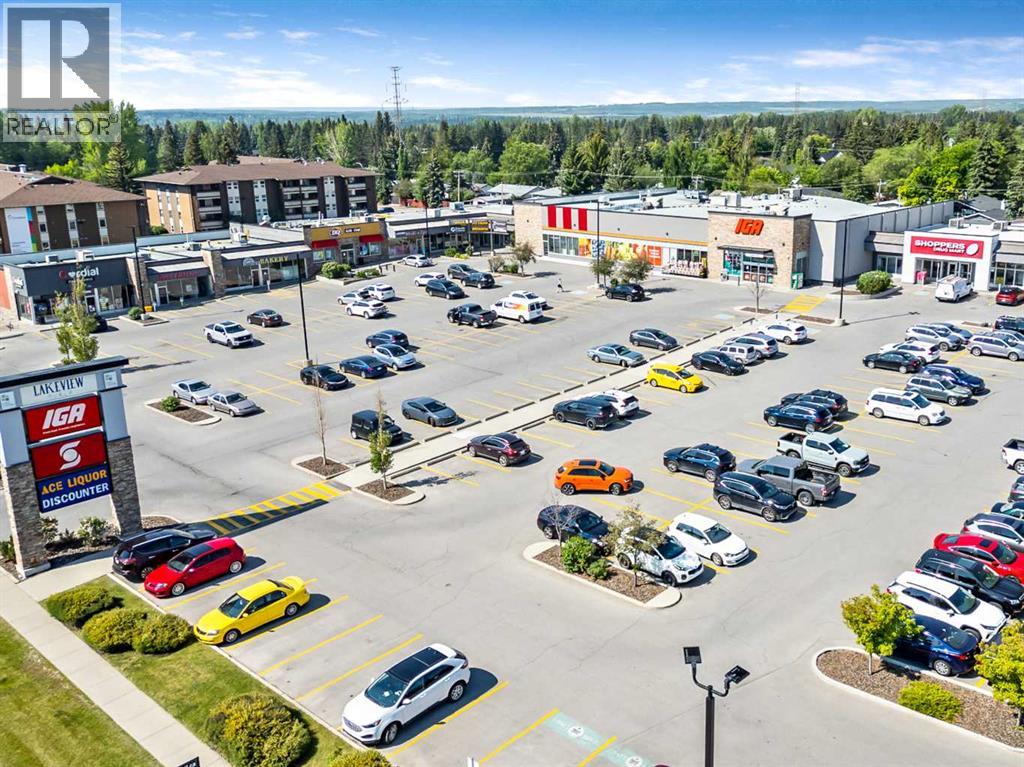 2628 Lionel Crescent Sw, Calgary, Alberta  T3E 6B1 - Photo 43 - A2229831