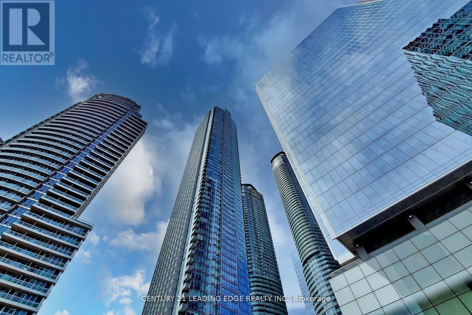 5008 - 10 York Street, Toronto, Ontario  M5J 0E1 - Photo 1 - C12570054