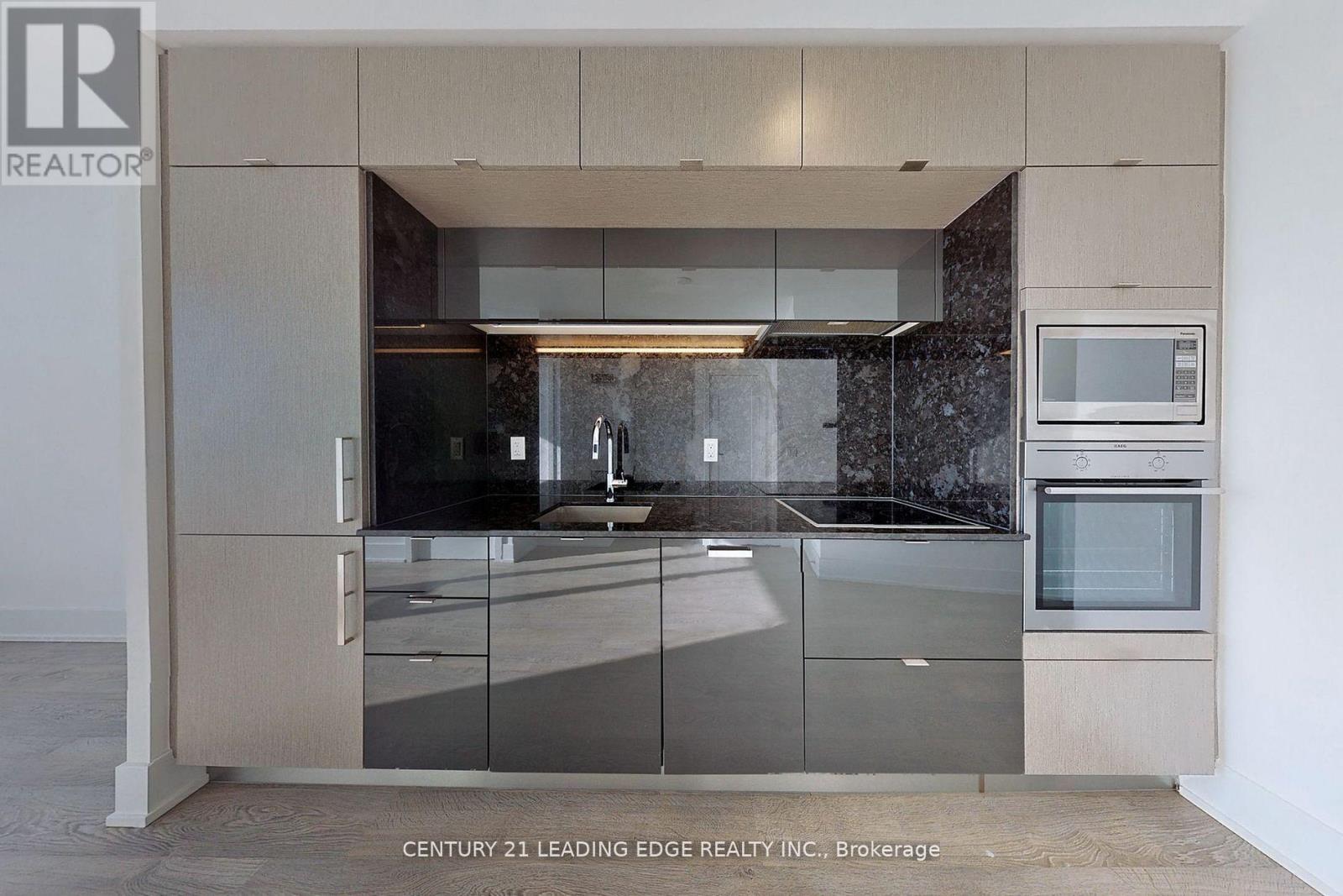 5008 - 10 York Street, Toronto, Ontario  M5J 0E1 - Photo 10 - C12570054