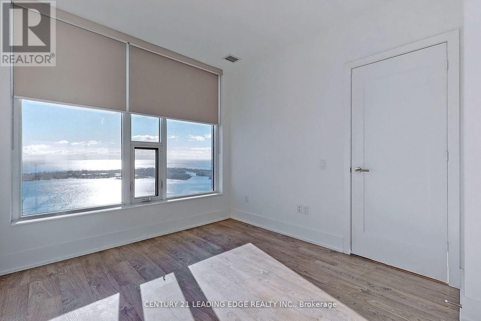 5008 - 10 York Street, Toronto, Ontario  M5J 0E1 - Photo 14 - C12570054