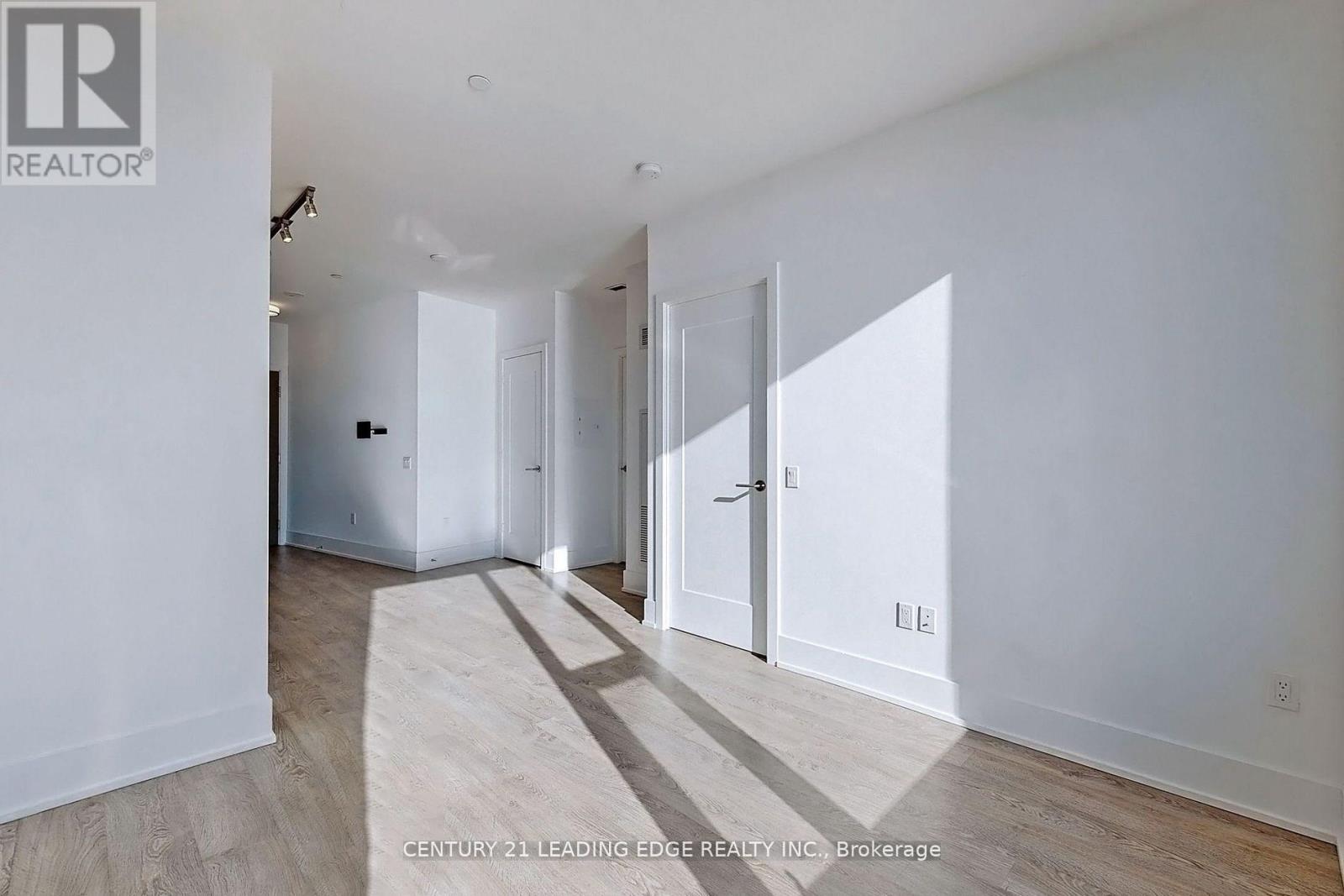 5008 - 10 York Street, Toronto, Ontario  M5J 0E1 - Photo 7 - C12570054