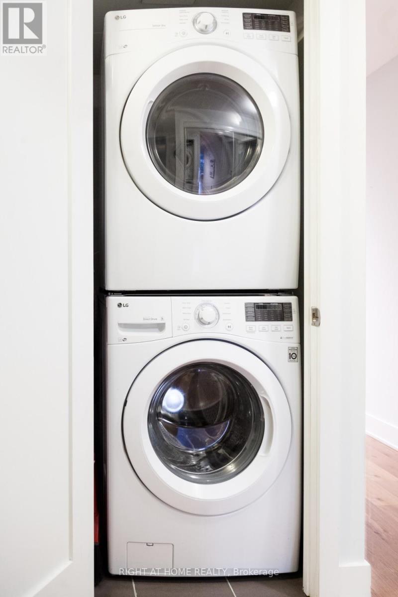 319 - 20 Blue Jays Way, Toronto, Ontario  M5V 3W6 - Photo 9 - C12570070