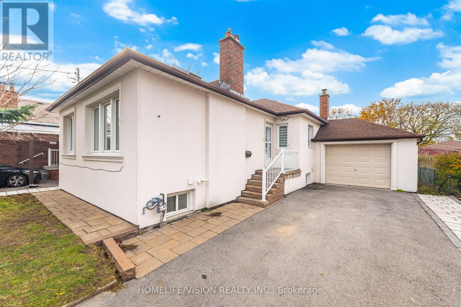 44 Armitage Drive, Toronto, Ontario  M1R 4Y1 - Photo 2 - E12570084