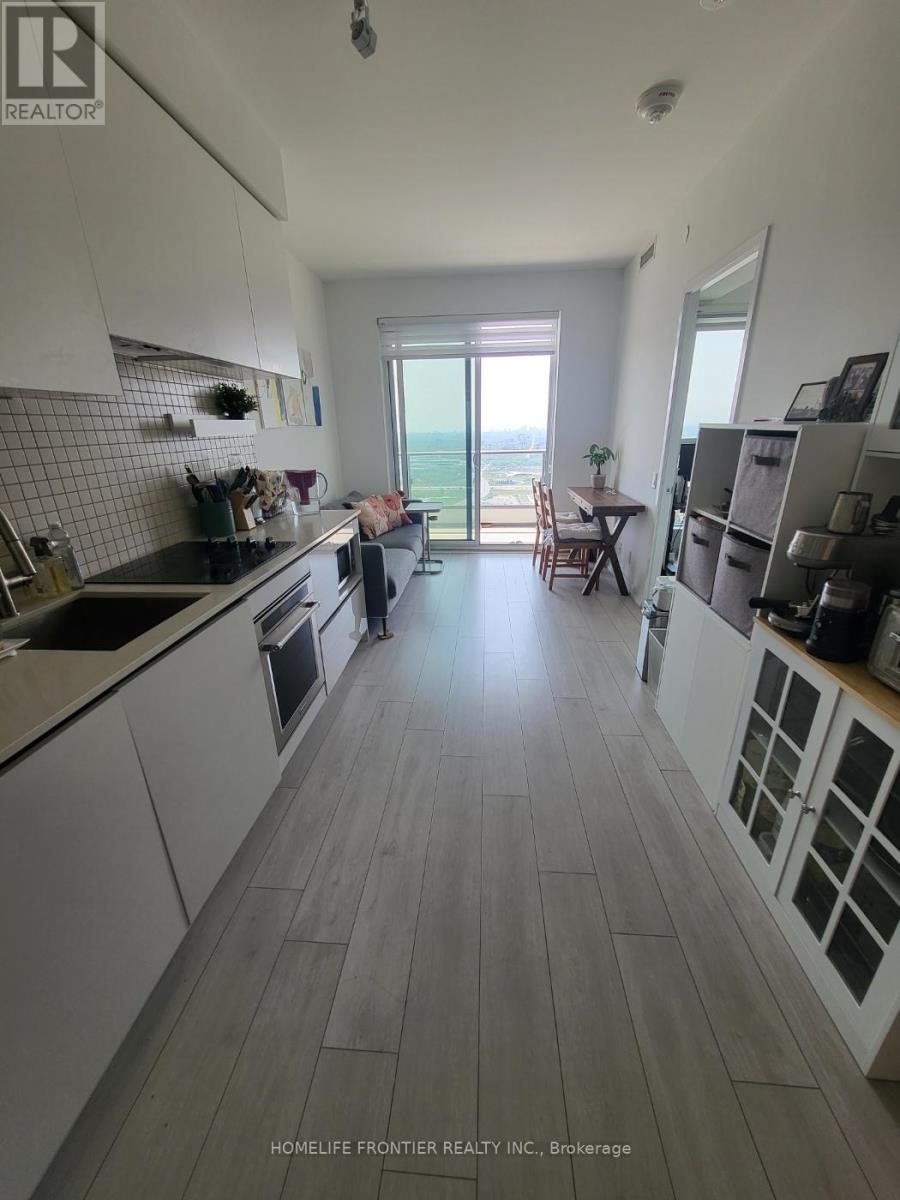 5807 - 950 Portage Parkway, Vaughan, Ontario  L4K 0J7 - Photo 4 - N12570078