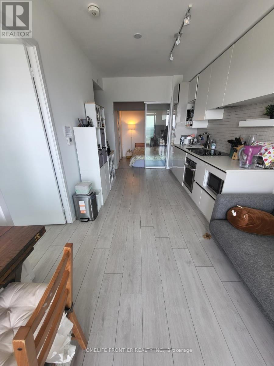 5807 - 950 Portage Parkway, Vaughan, Ontario  L4K 0J7 - Photo 5 - N12570078