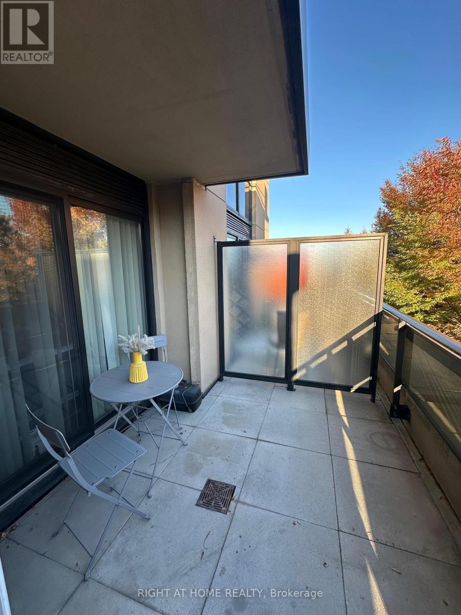 206 - 520 Steeles Avenue W, Vaughan, Ontario  L4J 0H2 - Photo 3 - N12570090