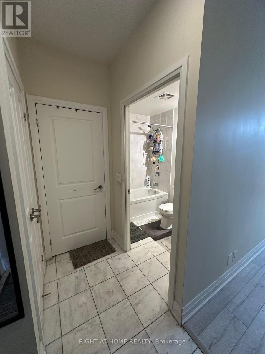 206 - 520 Steeles Avenue W, Vaughan, Ontario  L4J 0H2 - Photo 7 - N12570090