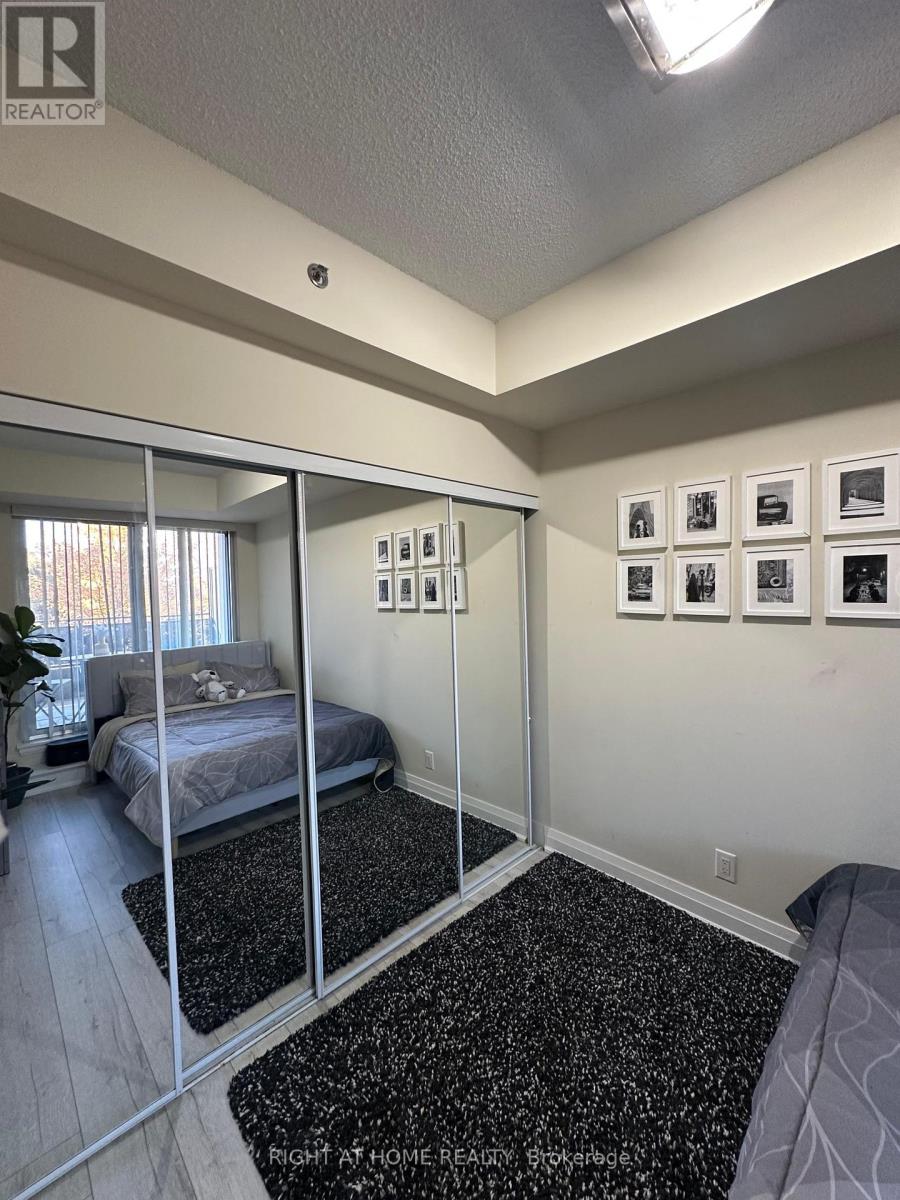 206 - 520 Steeles Avenue W, Vaughan, Ontario  L4J 0H2 - Photo 8 - N12570090