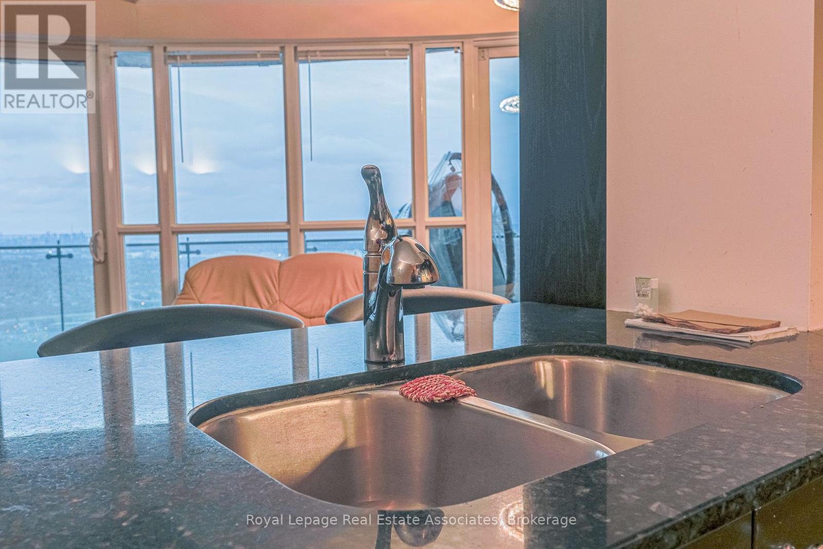 3704 - 50 Absolute Avenue, Mississauga, Ontario  L4Z 0A8 - Photo 13 - W12570042