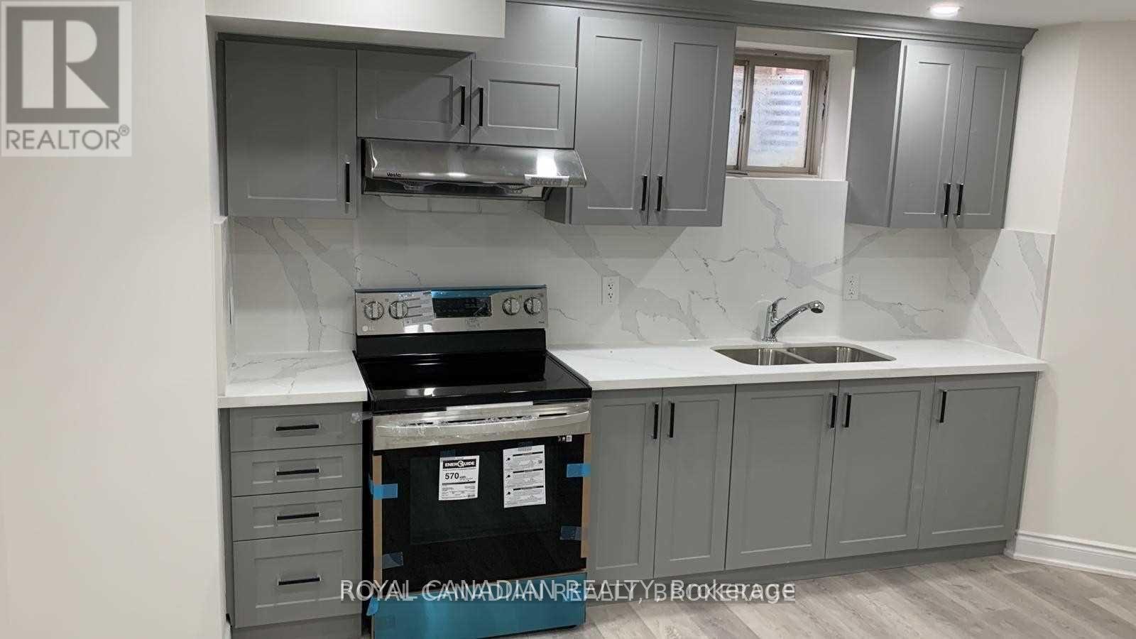 Bsmt - 3 Bushwood Trail, Brampton, Ontario  L7A 5J7 - Photo 11 - W12570066