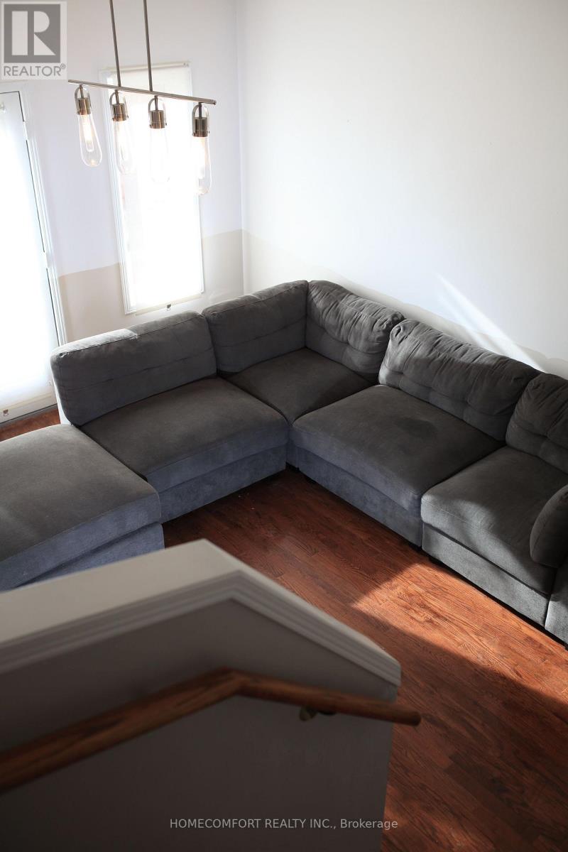 94 - 435 Hensall Circle, Mississauga, Ontario  L5A 4P1 - Photo 11 - W12570082