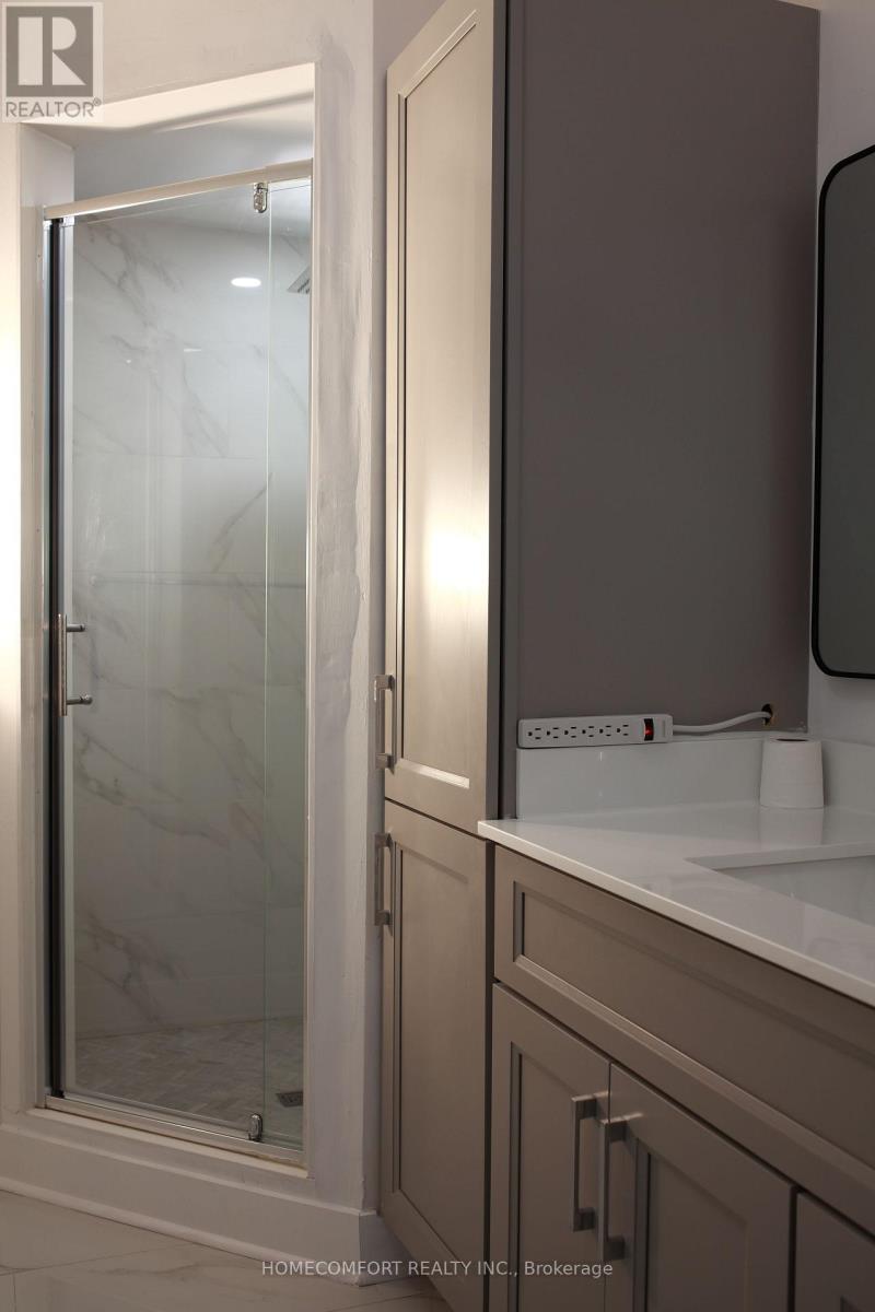 94 - 435 Hensall Circle, Mississauga, Ontario  L5A 4P1 - Photo 29 - W12570082