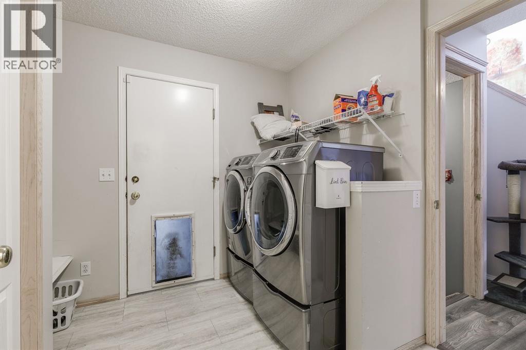 228 Woodhaven Drive, Okotoks, Alberta  T1S 1S7 - Photo 15 - A2270533