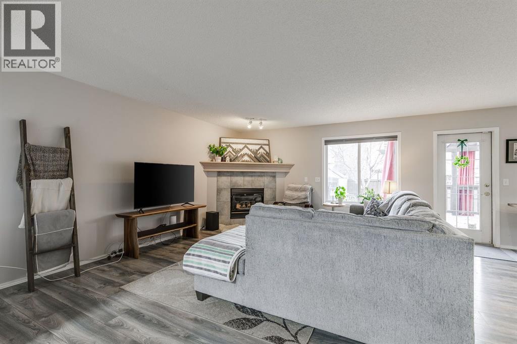 228 Woodhaven Drive, Okotoks, Alberta  T1S 1S7 - Photo 4 - A2270533
