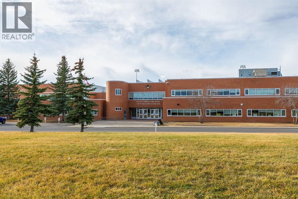 228 Woodhaven Drive, Okotoks, Alberta  T1S 1S7 - Photo 37 - A2270533