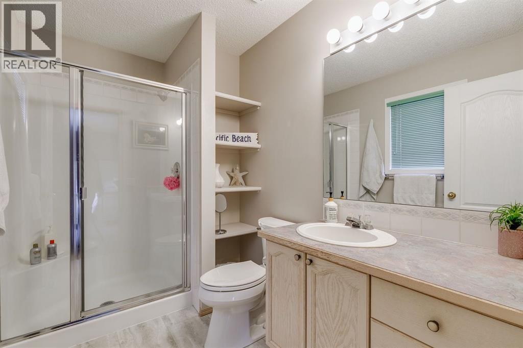 228 Woodhaven Drive, Okotoks, Alberta  T1S 1S7 - Photo 26 - A2270533