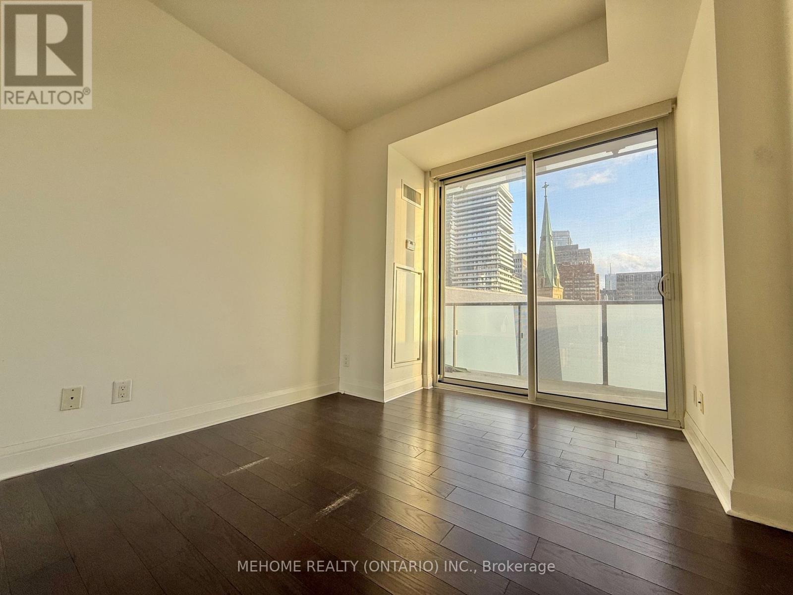 404 - 65 St Mary Street, Toronto, Ontario  M5S 0A6 - Photo 6 - C12570100