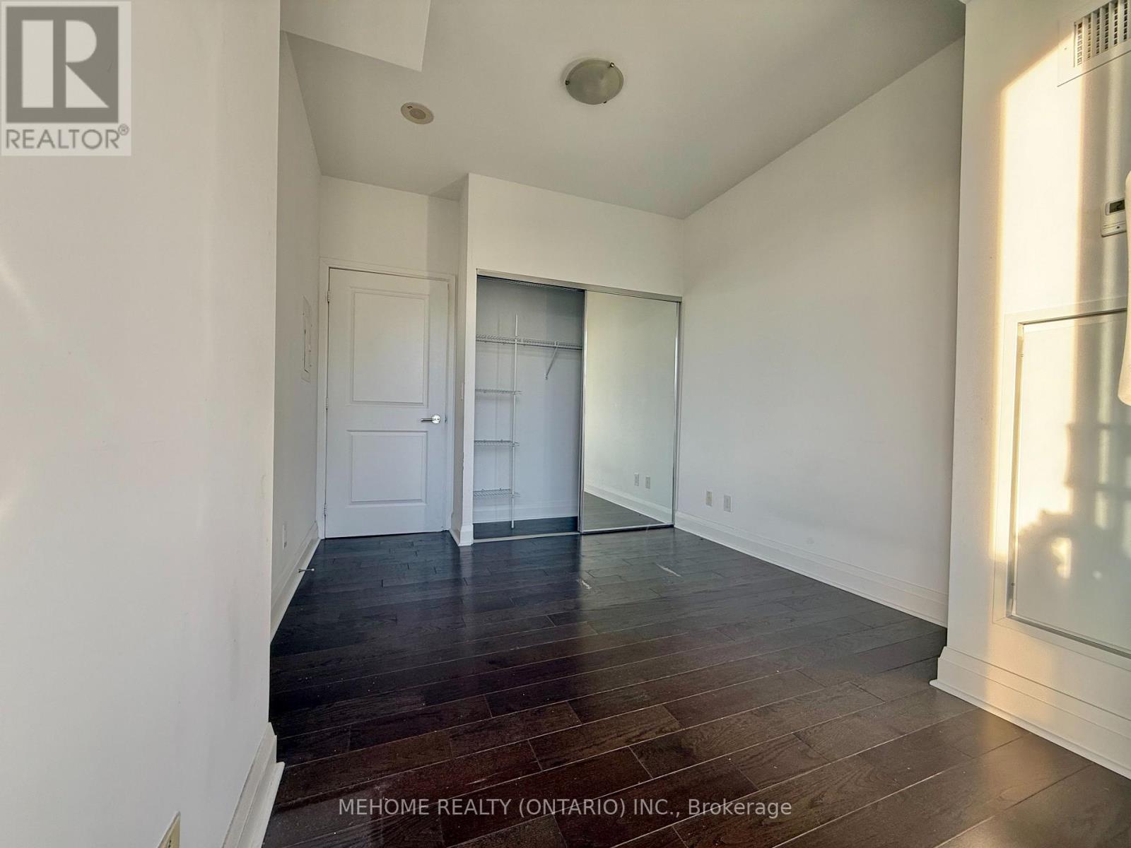 404 - 65 St Mary Street, Toronto, Ontario  M5S 0A6 - Photo 7 - C12570100