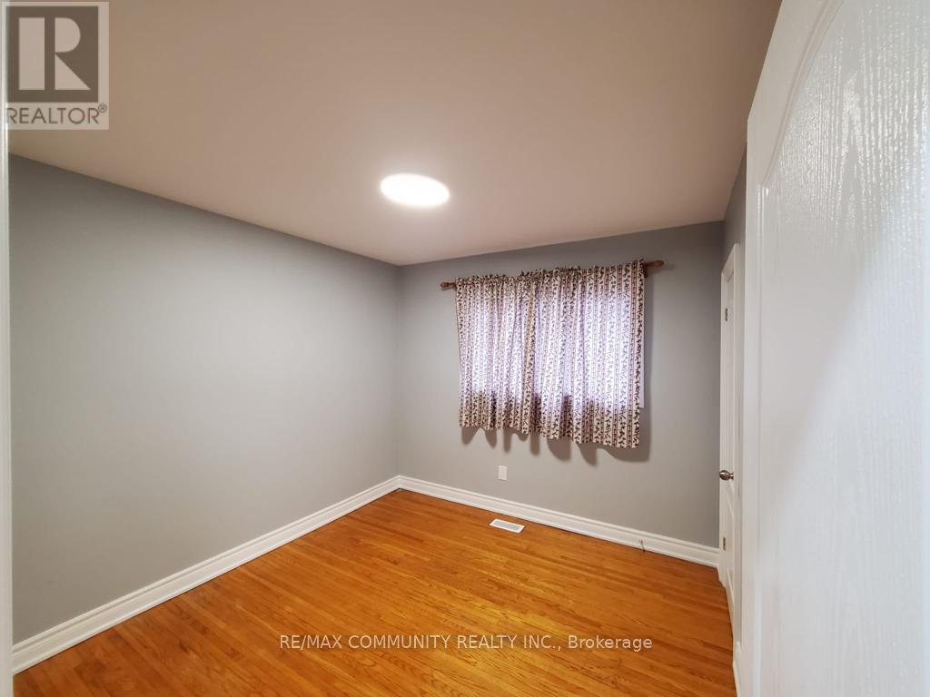 11 Northfield Road, Toronto, Ontario  M1G 2H3 - Photo 2 - E12570098