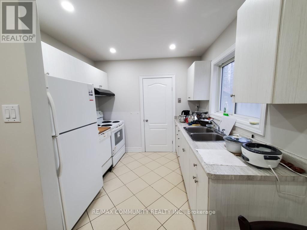 11 Northfield Road, Toronto, Ontario  M1G 2H3 - Photo 3 - E12570098