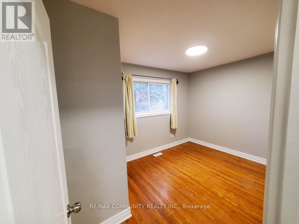 11 Northfield Road, Toronto, Ontario  M1G 2H3 - Photo 5 - E12570098