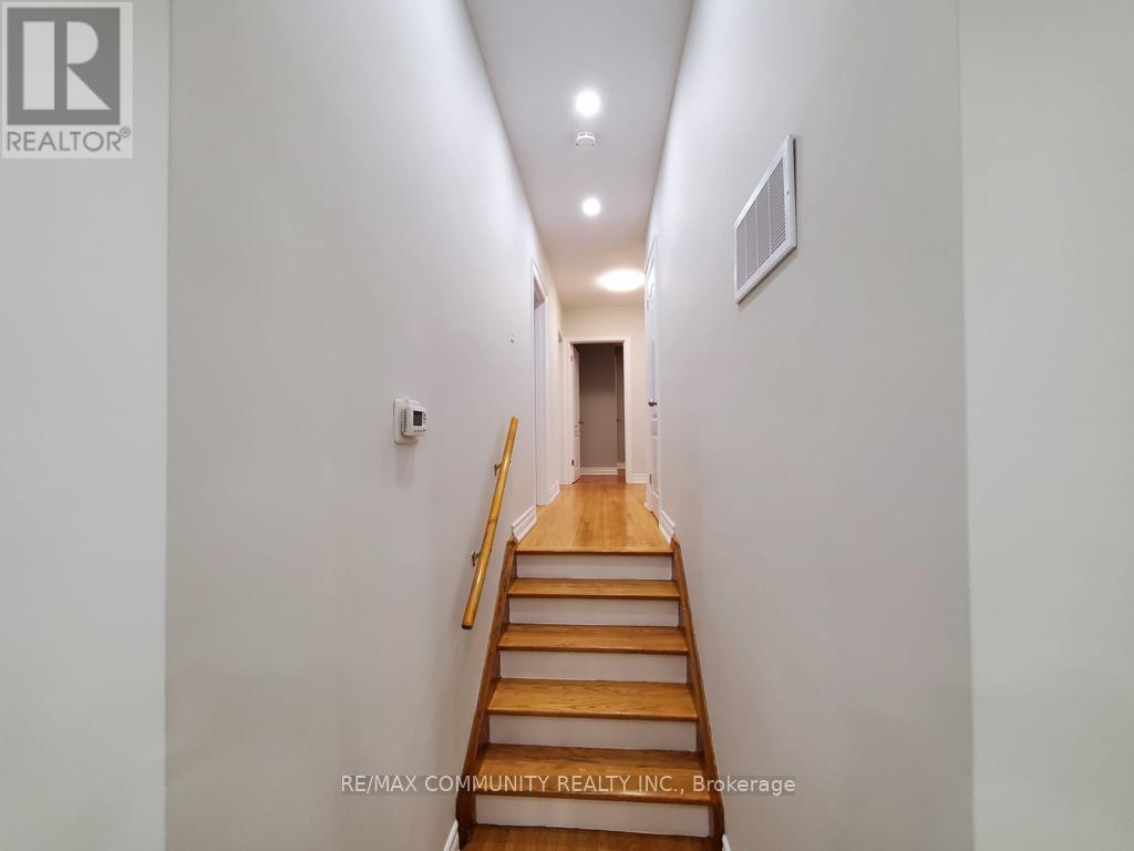 11 Northfield Road, Toronto, Ontario  M1G 2H3 - Photo 9 - E12570098