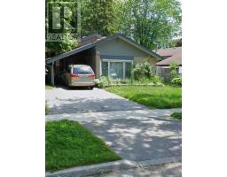 11 NORTHFIELD ROAD, Toronto, Ontario